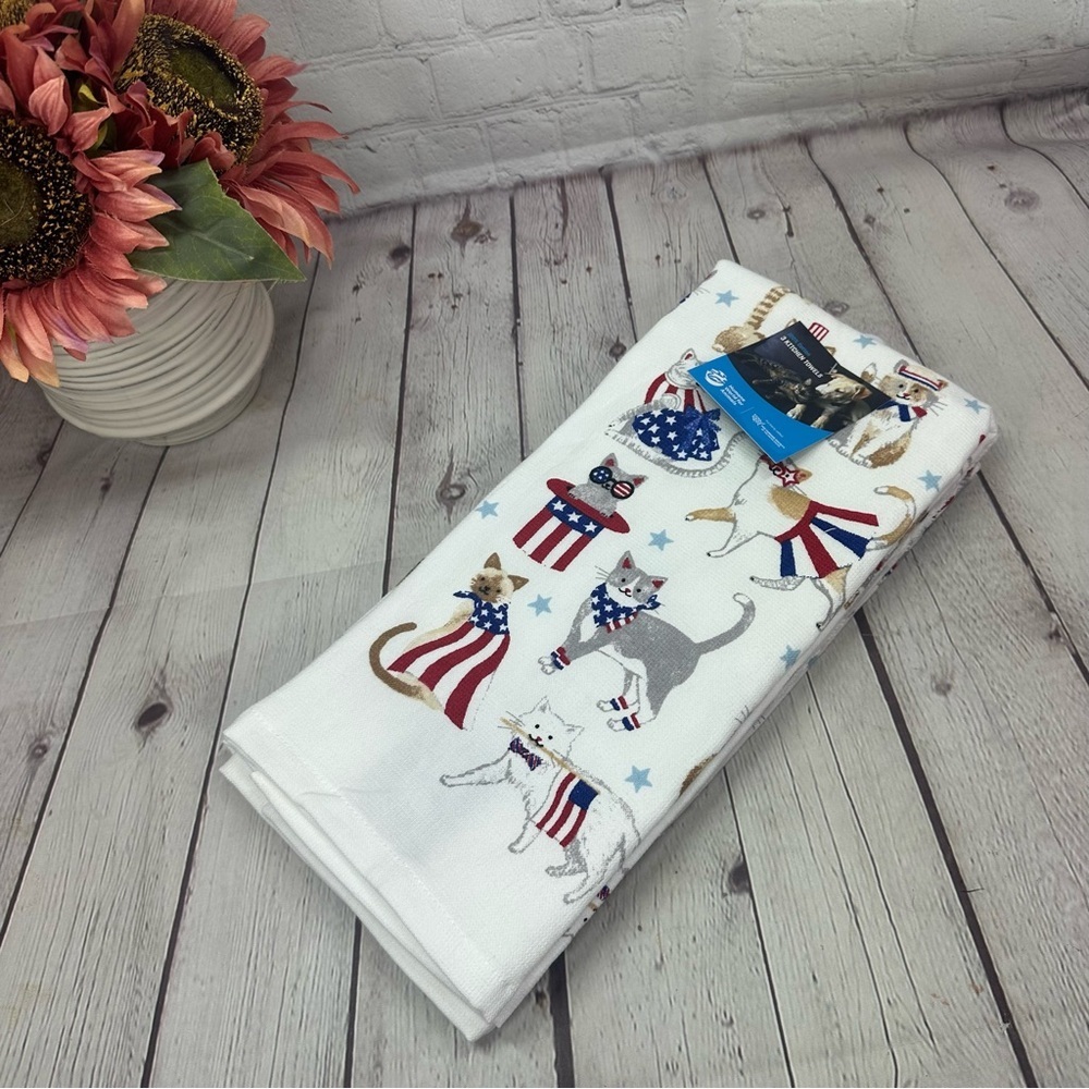 NWT 100% cotton Patriotic Cat Print Kitchen Towel set of 3